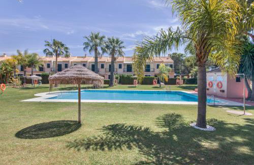 Duplex Islantilla con piscina - Photo 22