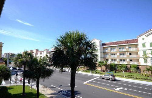 Madeira Place 303 1BD 2BA Retreat Near Johns - Photo 21