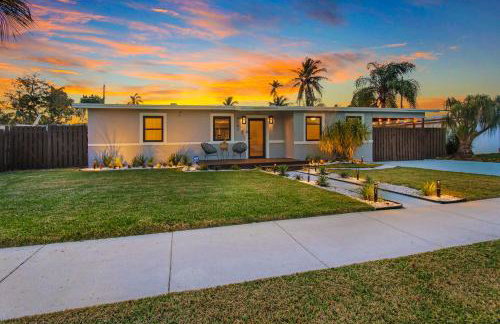 Private Heated Pool Oasis Pet-Friendly Retreat Short or long Stays Sleeps 2-8 Ppl - Photo 31