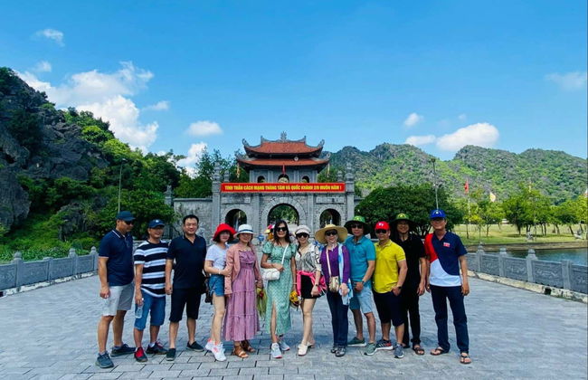 Ninh Binh Day Trip: Hoa Lu & Tam Coc - Photo 5