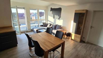 Moderne 3 Zimmer Wohnung Panorama mit großem Balkon für 4Personen inklusive Wifi und Parkplatz - Foto 3