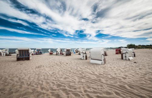 traumHaff Küstenchalets - einzigartige Chalets an der Ostsee. Ganz aus Lärchenholz mit Kamin und Sauna - Foto 36