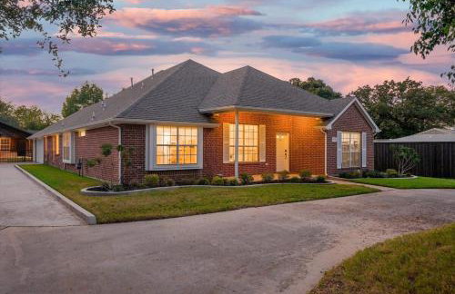 Impressive 5BR 3,5BA Holiday Home with Pool, Game Room & Cinema Room - Foto 48