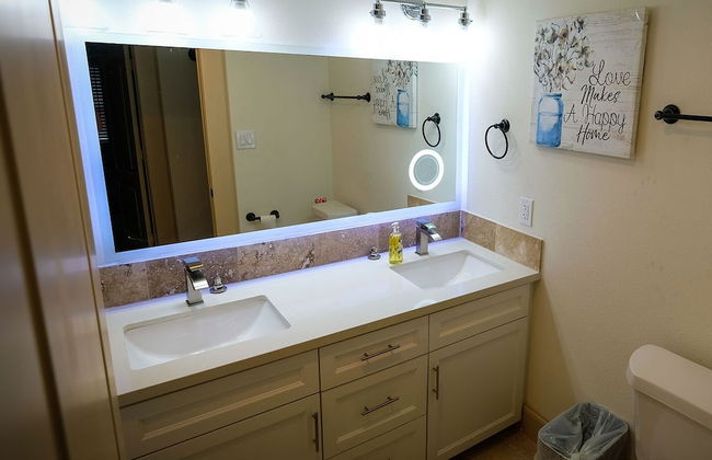 5Bdrm 3.5Bath 12Beds - HOME BIG AS TEXAS - Foto 21