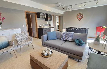 Nature's Blissful Haven - King Bed & Heated Garage - Foto 24