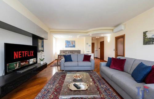 Splendido Apartment DesenzanoLoft Official Partner Homes & Villas by Marriott Bonvoy - Foto 12