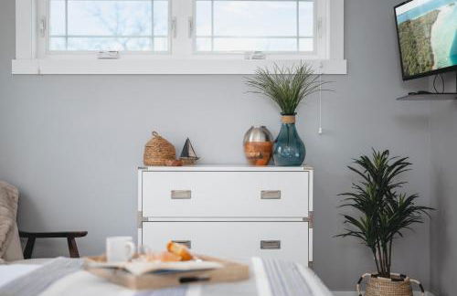 962 Townhouse 3BR Near Downtown Beaches and Wineries - Photo 39