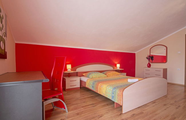 Adorable Holiday Home With Private Pool & Terrace With Barbecue - Foto 3