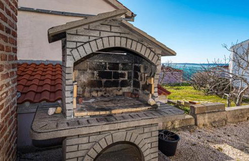 Gorgeous Apartment In Rtina With Wifi - Photo 8