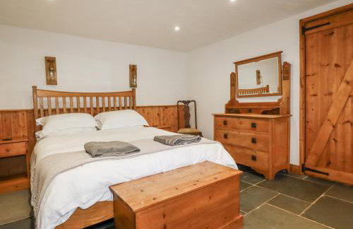 Coombe Barn - Photo 15