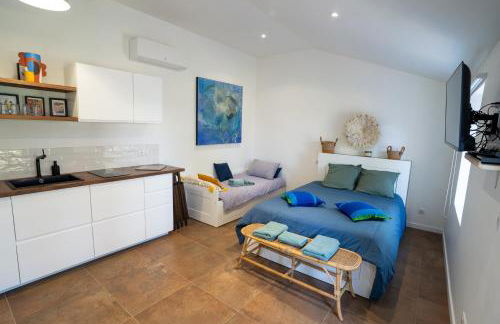 Charmant studio rénové - Photo 3