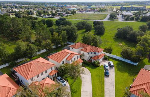 Affordable 4 Br Luxury Villa near Disney/Private Pool/Arcade/Game room - Foto 2