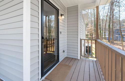 Color Pop Cottage Stylish 2BR with 2 Parking Spots - Foto 6