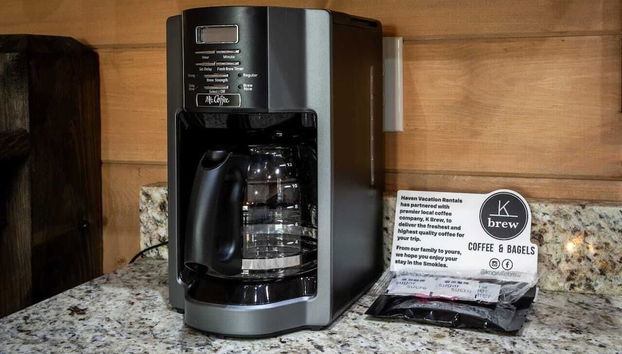 The Wacky Woodpecker by Avantstay Game Room, Private Hot Tub, & Pool Access! - Foto 4, Café o cafetera