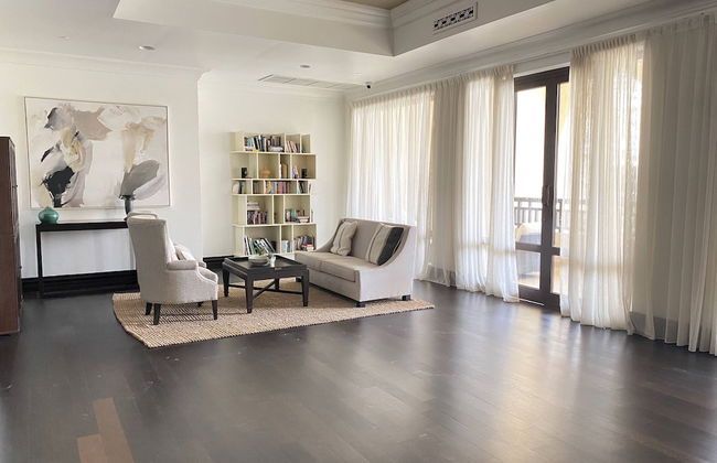 Lux BnB I Souk Al Bahar I Burj Khalifa Views - Photo 46