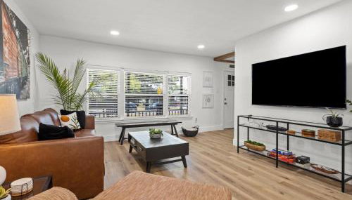 Cozy Arlington Bungalow 4/Mins to AT&T Stadium - Foto 4