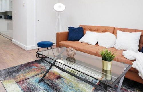 Newly Renovated Modern 4 Bed 3 Bath Apartment London - Foto 68