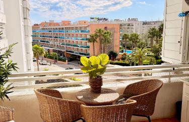 LA MER BLEUE, Boutique Apartament with free parking, full equipped in Fenals Beach - Foto 4