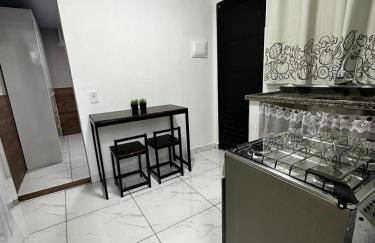 Studio charmoso completo com ar - Photo 1