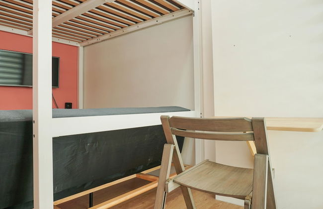 Best Studio Apartment Vittoria Residence with Sofa Bed - Photo 11