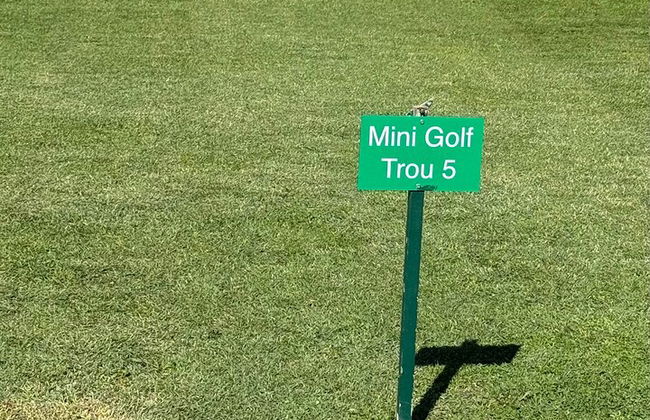 Minigolf de 9 hoyos a tamaño real en Toulouse - Foto 8