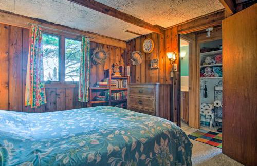 Lakefront Montague Cottage with Deck and Beach! - Foto 19