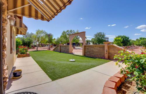 Idyllic Las Vegas Oasis with Outdoor Pool! - Foto 26
