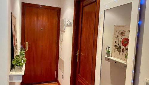 CALMFRANC ático abuhardillado con vistas al río y la montaña Avistamiento de ciervos en Canfranc Pueblo - Foto 2, Lobby or reception