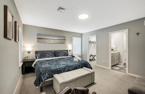 Modern 5BR, Kid-Friendly Home In Poconos with Pool Table - Foto 71