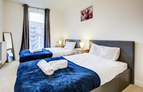 2BR Flat - Walk to Elizabeth Line - Free Parking - Foto 5