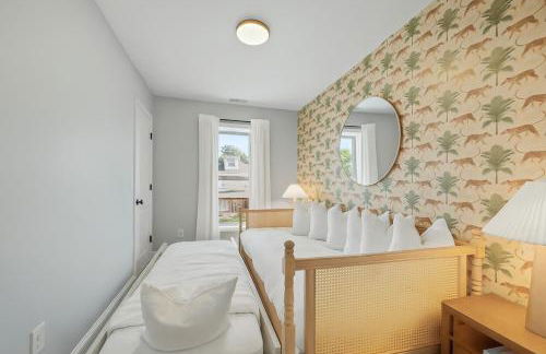 Hanford House w Hot Tub,Sauna,Bar - Photo 42