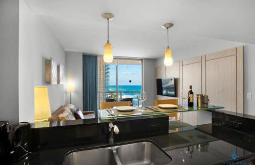 Beachfront Resort POOL OCEAN VIEW BALCONY - Foto 8