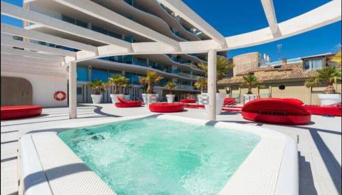 THE WAVE Apartamento de lujo con vistas al mar y parking privado - Foto 2