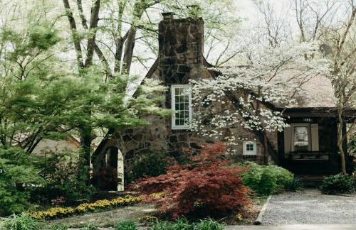 The Woodlawn Tudor - Foto 1