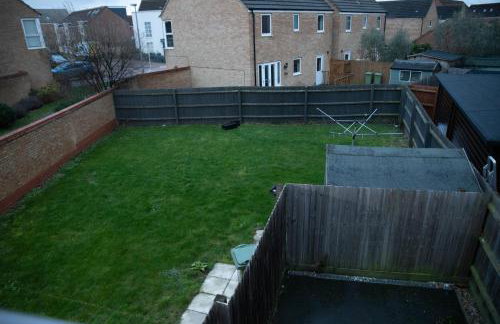 Broughton Haven 5 Beds House Free WiFi, Free parking, NETFLIX - Photo 15