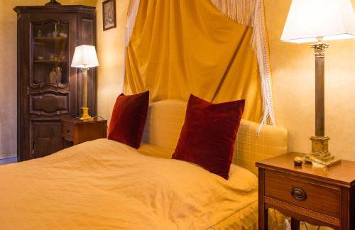 Burg Satzvey - Photo 16