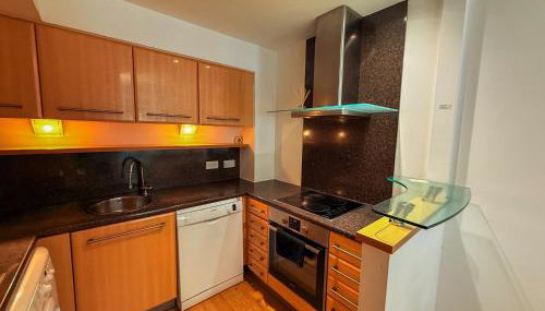 1 Bedroom City Centre Apartment - Sleeps 4 - Foto 3, stove, toaster, minibar