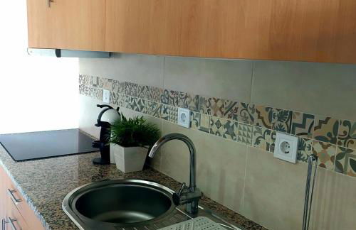 HOUSE 4U - Modern Mezzanine Apartment with AC, Wi-Fi and Parking - Abrantes - Foto 3