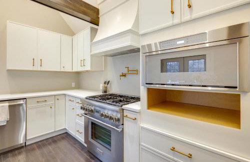 Easy Coast Access! Elevated Marthas Vineyard Stay - Foto 10