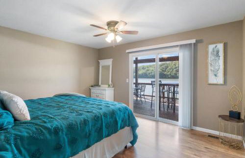 Huge Lakefront Yard, Private Dock - Amazing Views! - Foto 18