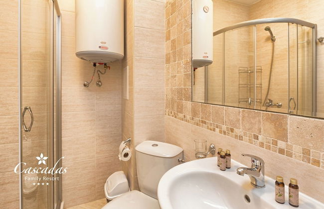 Cascadas Family Resort - Photo 35