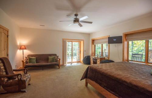 Our Place to Paws 4 Bd Lux Blue Ridge Mnt Cabin - Photo 36