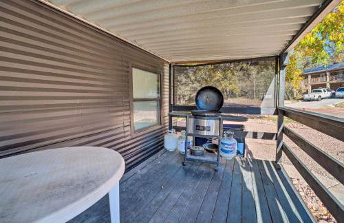 Hot Tub and Deck Waterfront Escape in Payson! - Foto 21