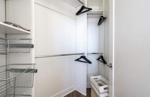 Sleek Marina Den, Central, Gym, Pool, King Bed - Foto 19