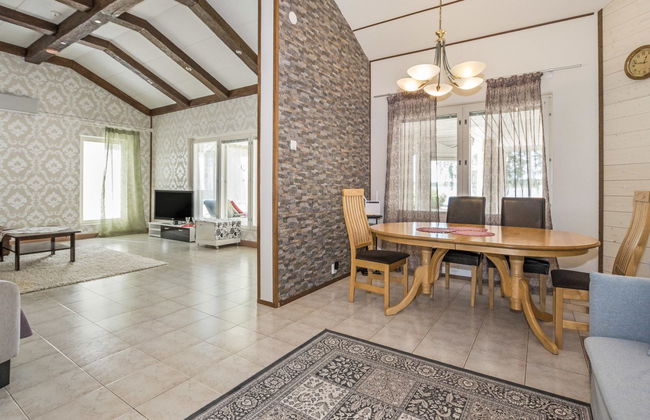 Lake suite - Photo 11