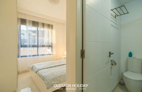 Beautiful Modern Apartment 200mts from Beach Torre Horadada - Foto 8