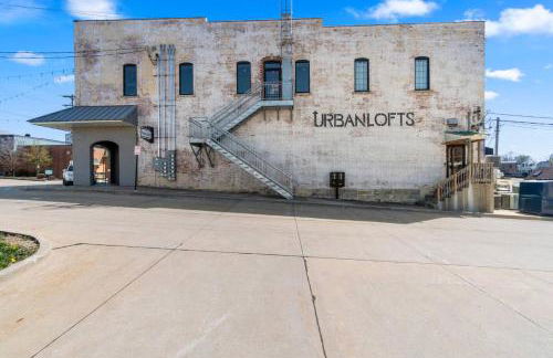 Downtown Urban Loft above Restaurants - Foto 14