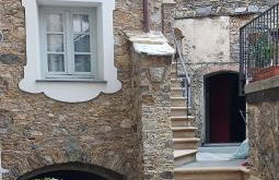 House of the Arches - Photo 4