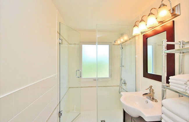 All Suites Whitney Manor - Photo 31