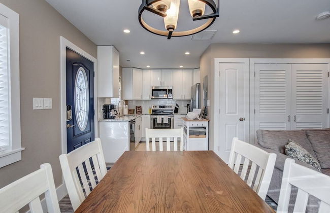 The Olympic Guest House 2 Bdrm Modern Perfection - Photo 10